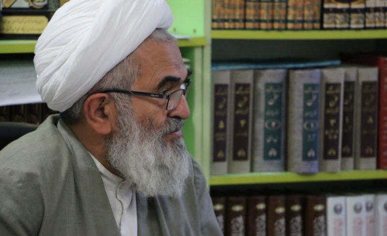 ریاست محترم اداره ثبت احوال قائم شهر با حضور در دفتر امام جمعه شهرستان ، به مناسبت هفته ثبت احوال با ابوالشهیدین آیت الله معلمی دیدار و ارائه گزارش کردند + تصاویر