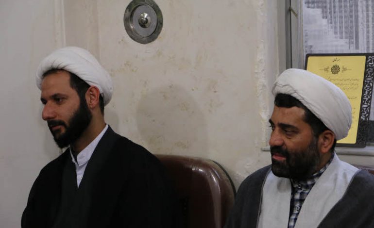 حجت الاسلام مهدی خوبرو(امام جمعه قراخیل) با حضور در دفتر امام جمعه قائم شهر ابوالشهیدین آیت الله ملعمی دیدار کردند + تصاویر