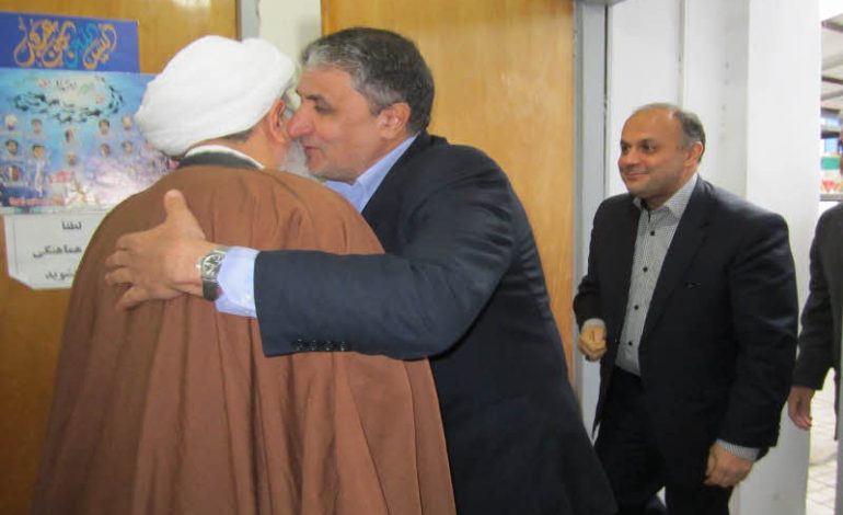 جناب مهندس اسلامی«استاندار مازندران» با حضور در دفتر امام جمعه قائم شهر با ابوالشهیدین آیت الله معلمی دیدار و گفت و گو کردند + تصاویر