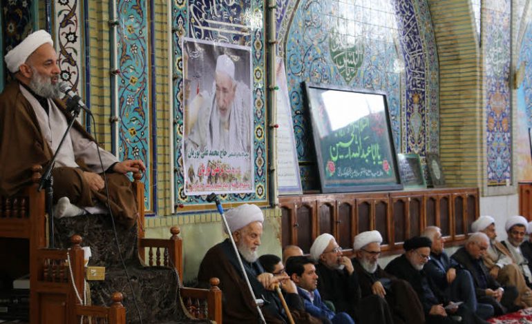 مراسم گرامیداشت مرحوم حجت الاسلام والمسلمین حاج محمدعلی نوریان پدر شهید مرتضی نوریان در مسجد جامع شهرستان قائم شهر برگزار شد + تصاویر