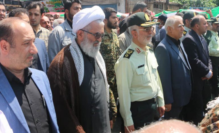 راهپیمایی روز جهانی قدس با حضور آیت الله معلمی ، سردار اسکندر مومنی «جانشین نیروی انتظامی جمهوری اسلامی ایران» ، و اقشار مردم و مسئولین در شهرستان قائم شهر برگزار شد + تصاویر