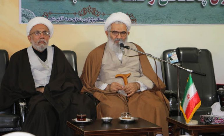 همایش نقش علماء و روحانیون در انقلاب اسلامی با حضور جامعه ی روحانیت شهرستان ، و حجت الاسلام والمسلمین شکریان «مدیرکلّ محترم تبلیغات اسلامی استان مازندران» در دفتر امام جمعه شهرستان قائم شهر برگزار شد + تصاویر