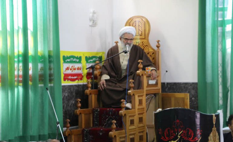 مراسم سومین روز درگذشت مرحوم رمضانعلی مشکاتی«پدر بزرگوار شهید علی اکبر مشکاتی» ، با حضور و سخنرانی آیت الله معلمی برگزار شد + تصاویر